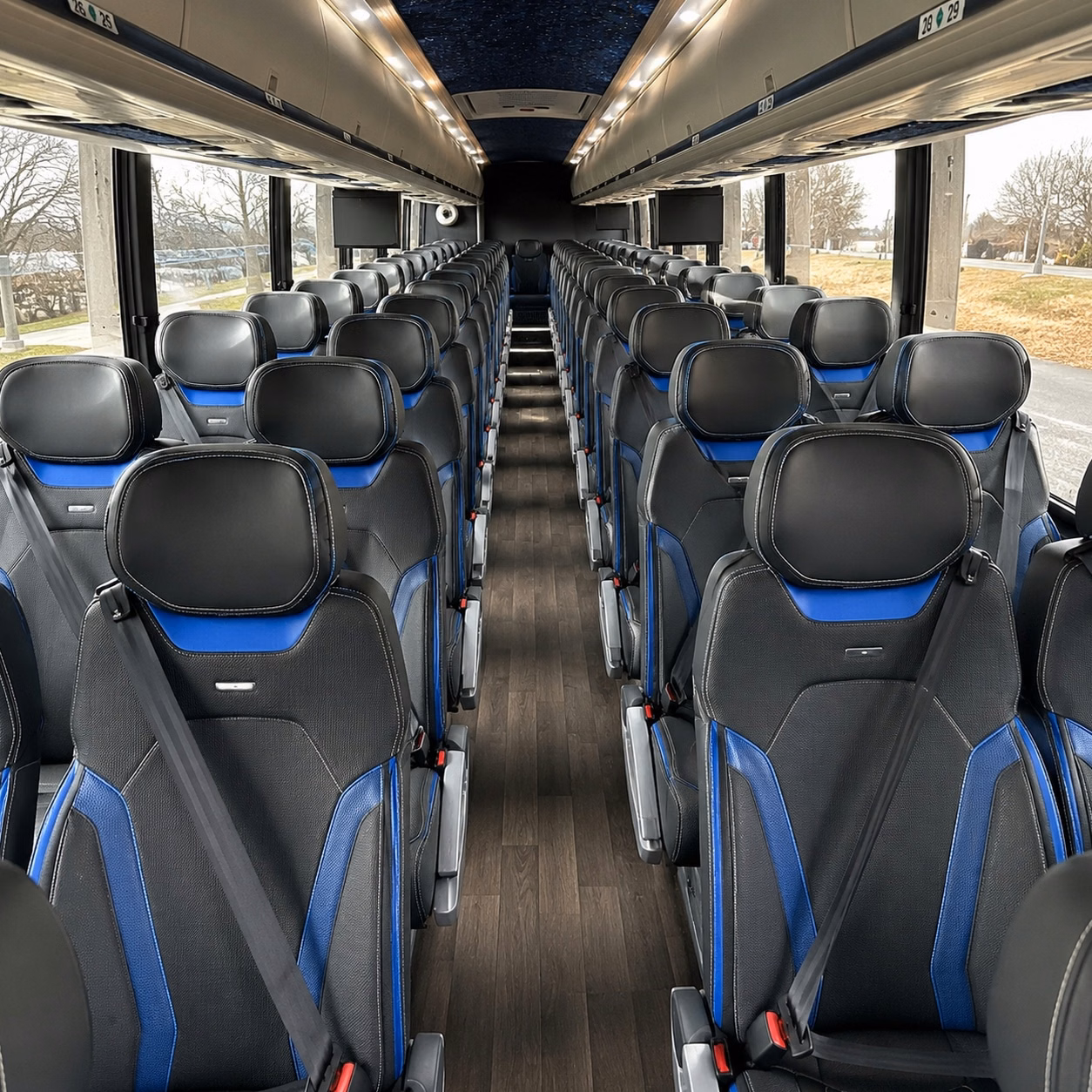 aurora charter buses