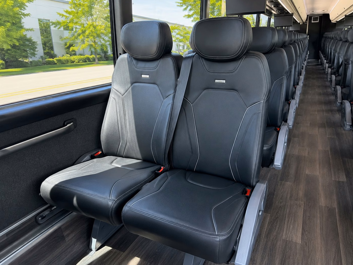 bachelorette party bus rentals in aurora and the denver metro area