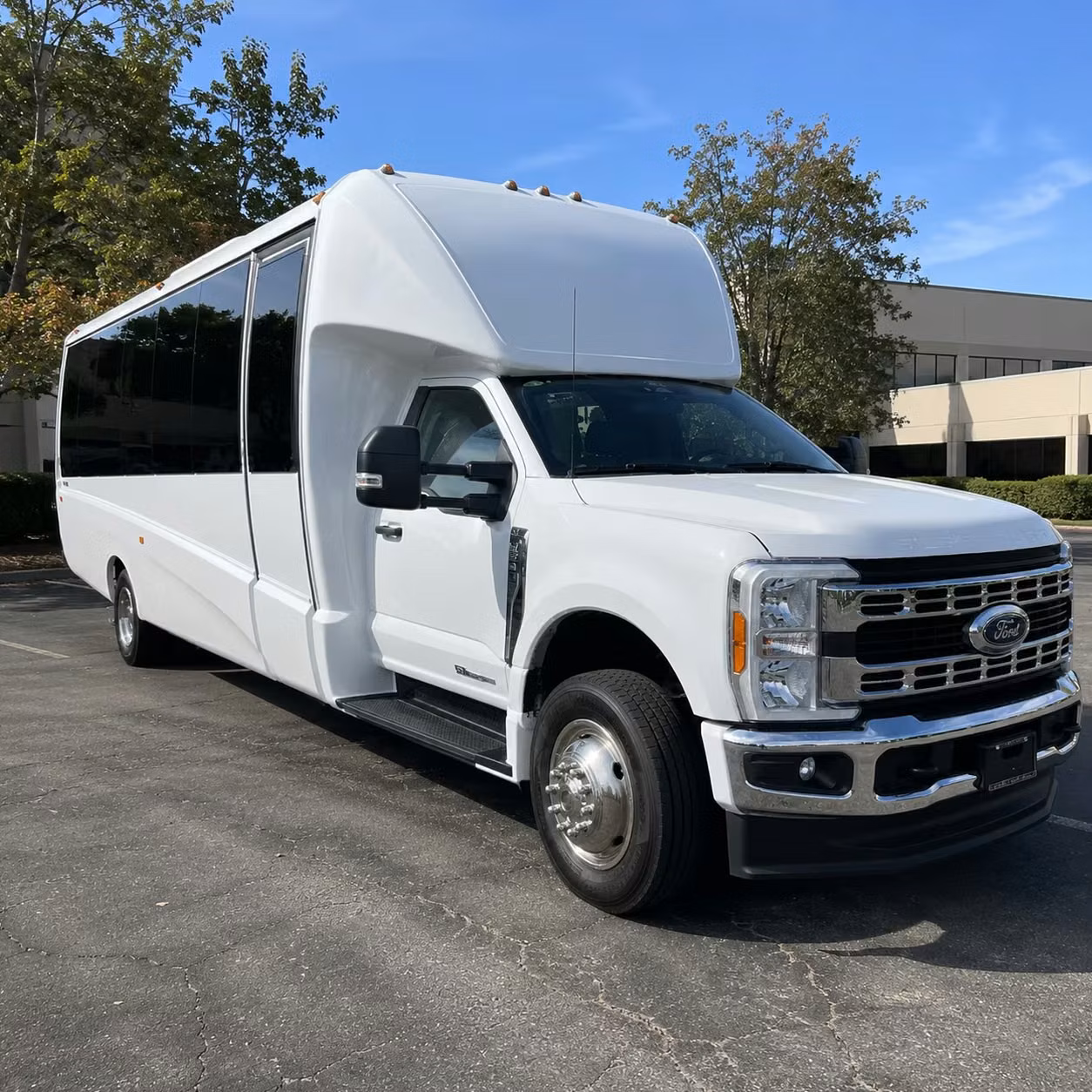minibus rentals for smaller aurora prom groups
